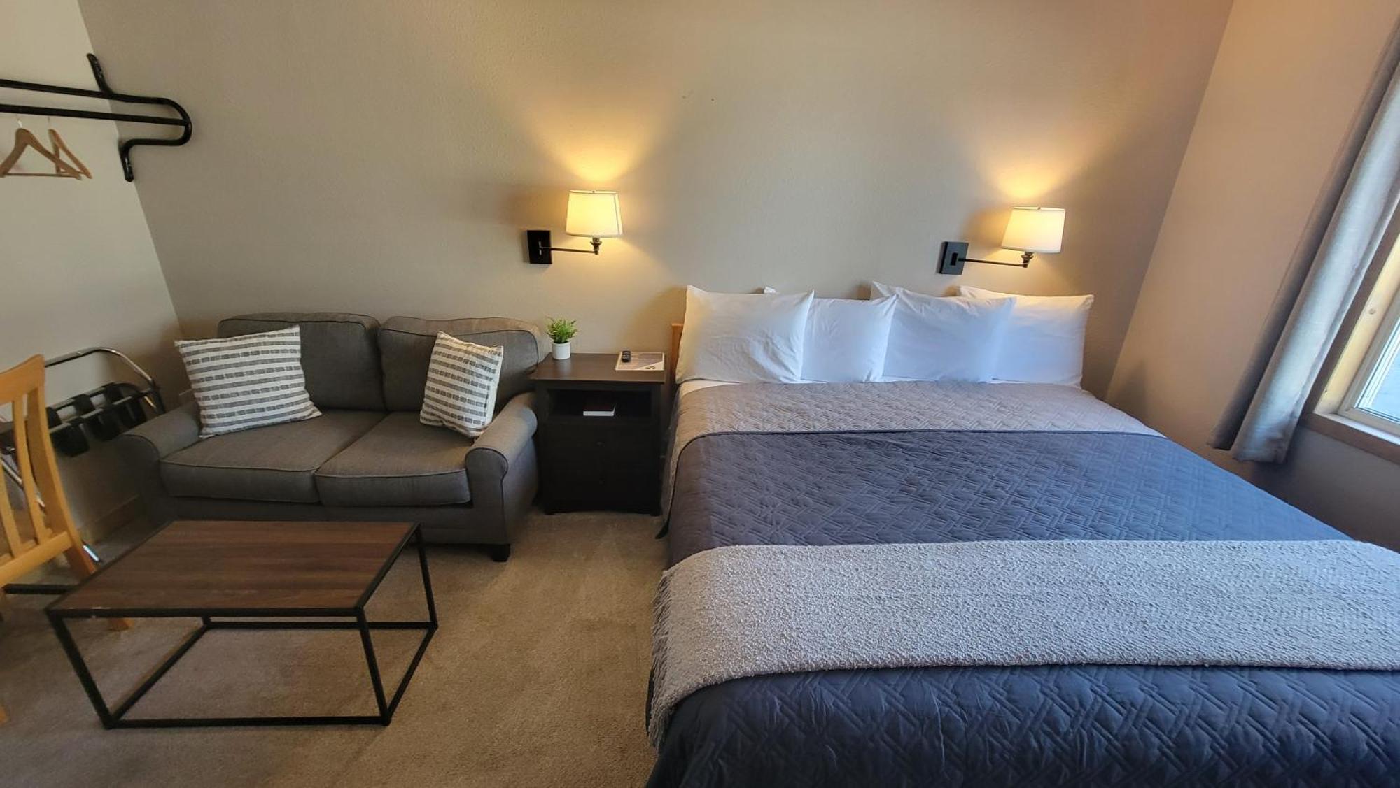 The Golden Bear Motel トック エクステリア 写真