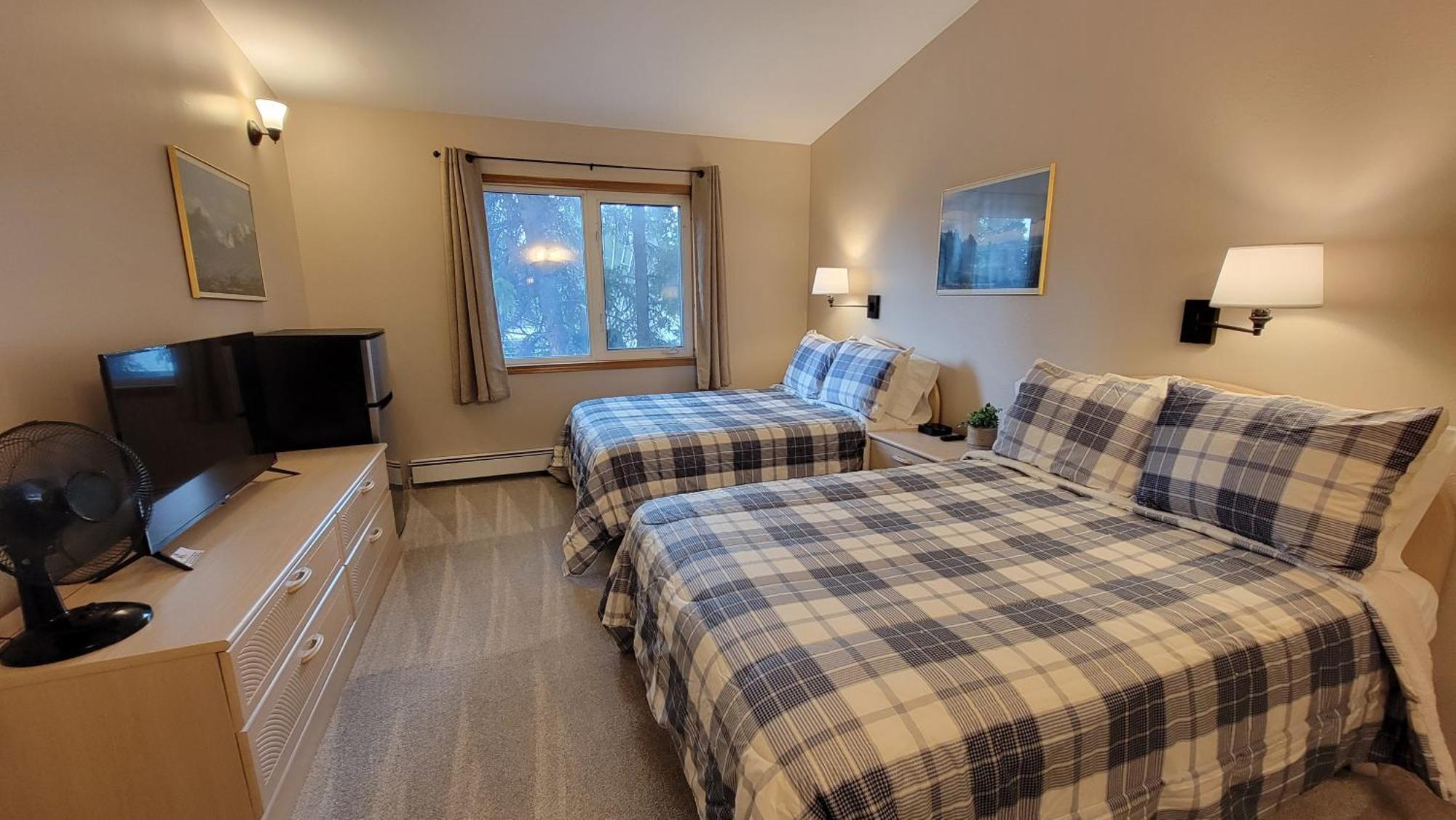 The Golden Bear Motel トック エクステリア 写真