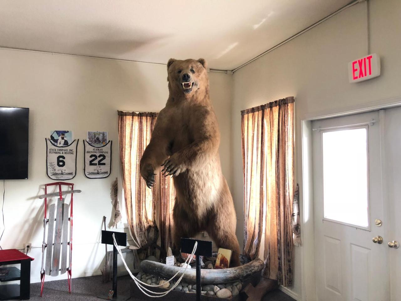 The Golden Bear Motel トック エクステリア 写真