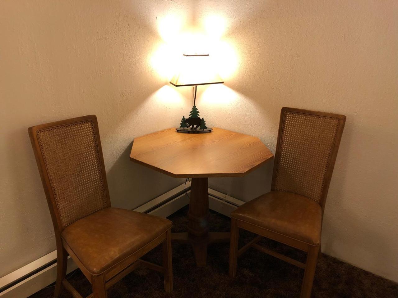The Golden Bear Motel トック エクステリア 写真